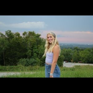 Meet your Posher, Laura kate